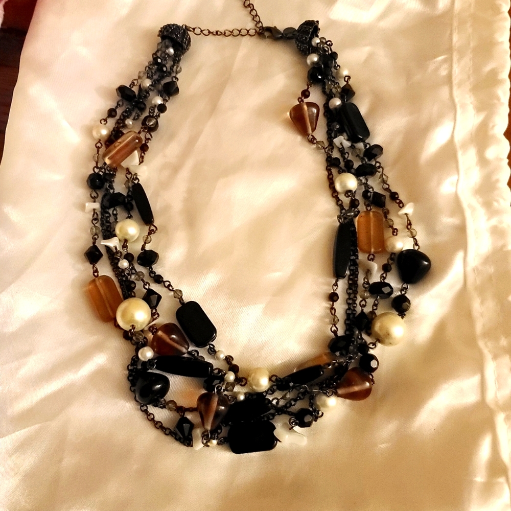 Lia Sophia necklace
